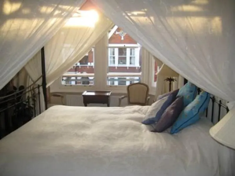 Traditional North Dulwich house, E371 (photo 24)