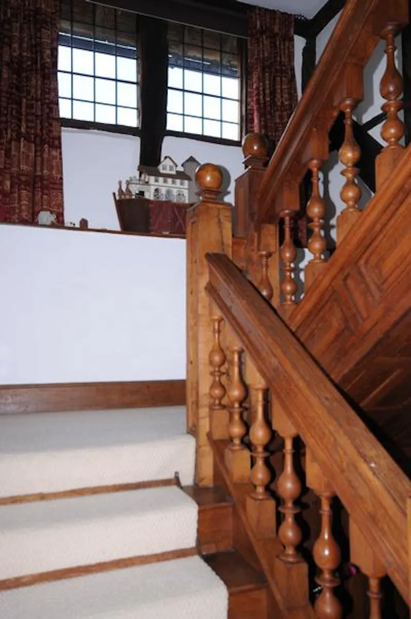 Modernised medieval Reading house, M280 (photo 10)