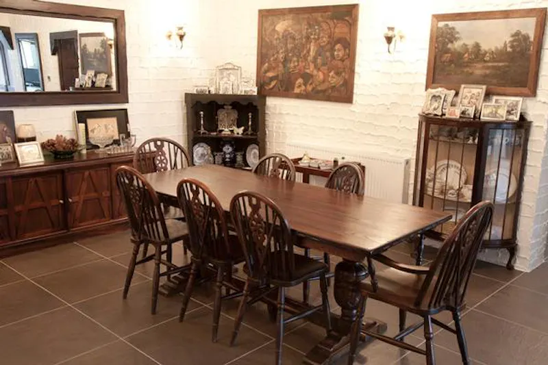 Dining room at Kingsbury Green bungalow, C826 (photo 11)