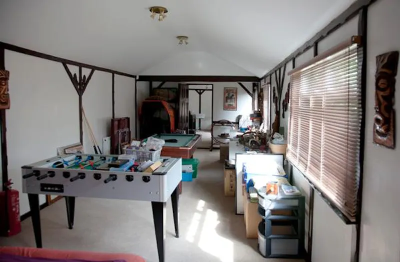 Games room at Kingsbury Green bungalow, C826 (photo 17)