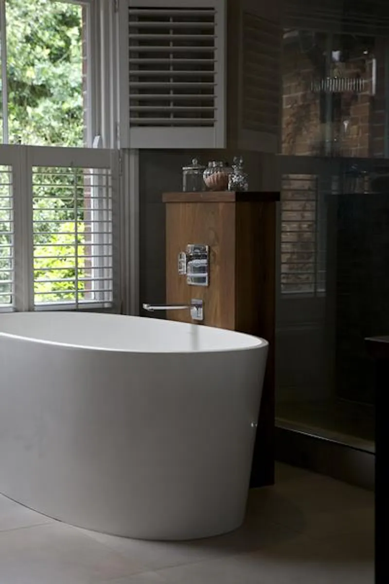 Bathroom at Classic farmhouse style in Lewes, A1297 (photo 22)