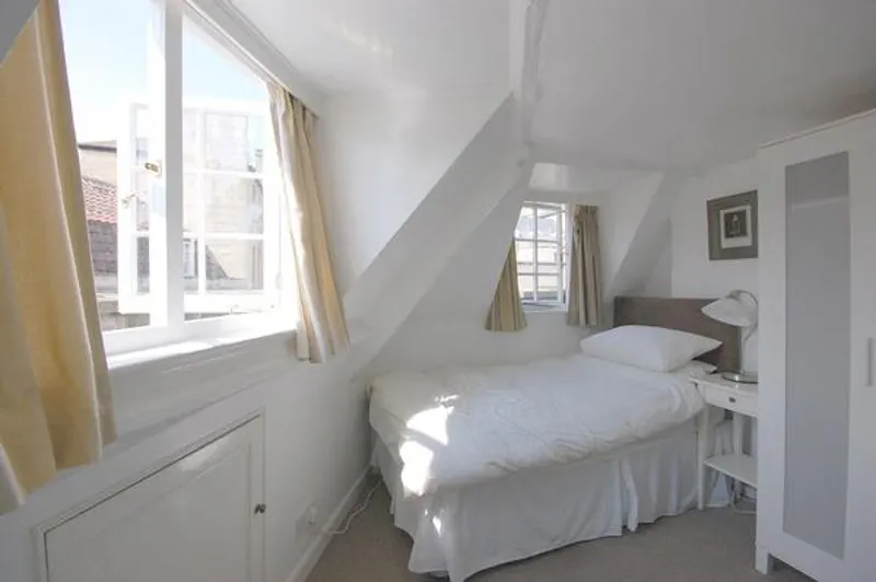 Corner townhouse in Bath Spa, A1298 (photo 5)
