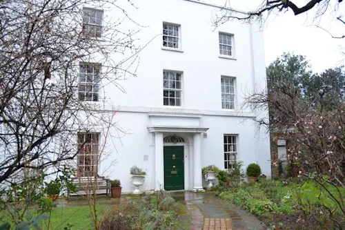 White stucco Greenwich house, A1302