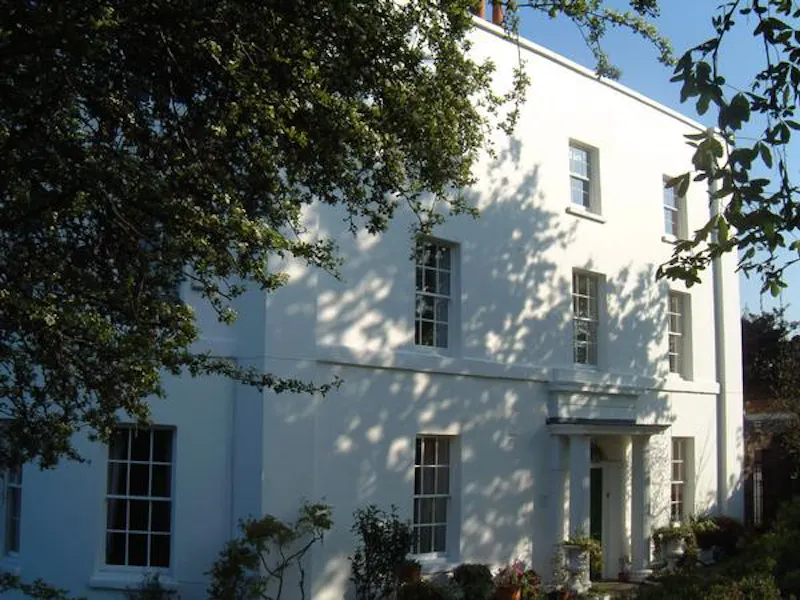 White stucco Greenwich house, A1302 (photo 45)