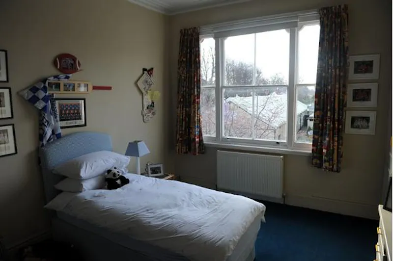 Film location E374 in London (photo 42)