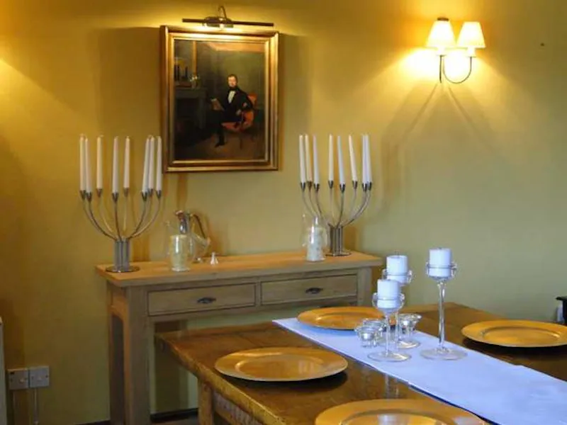 Dining room at Film location L638 in Suffolk (photo 8)