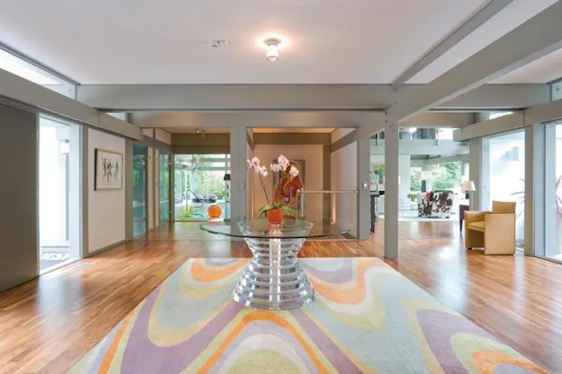 Entrance hall at Striking modern Weybridge house, K363 (photo 3)