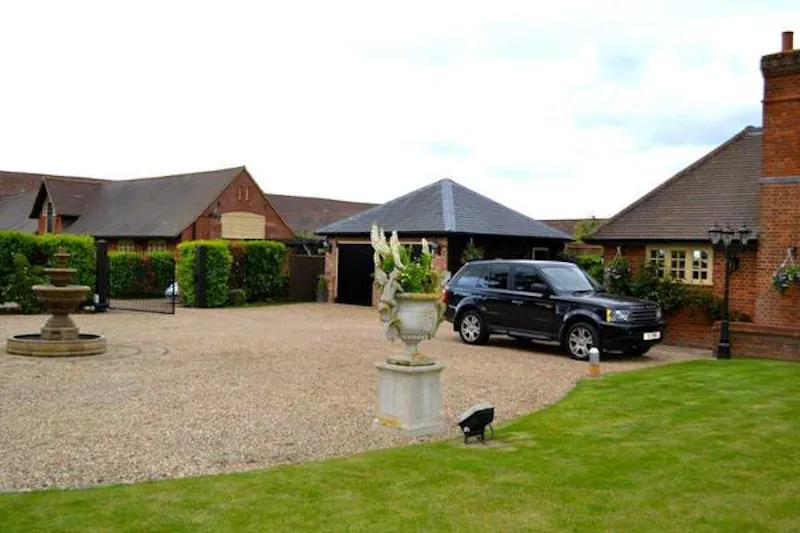 Film location D2114 in Hertfordshire (photo 4)