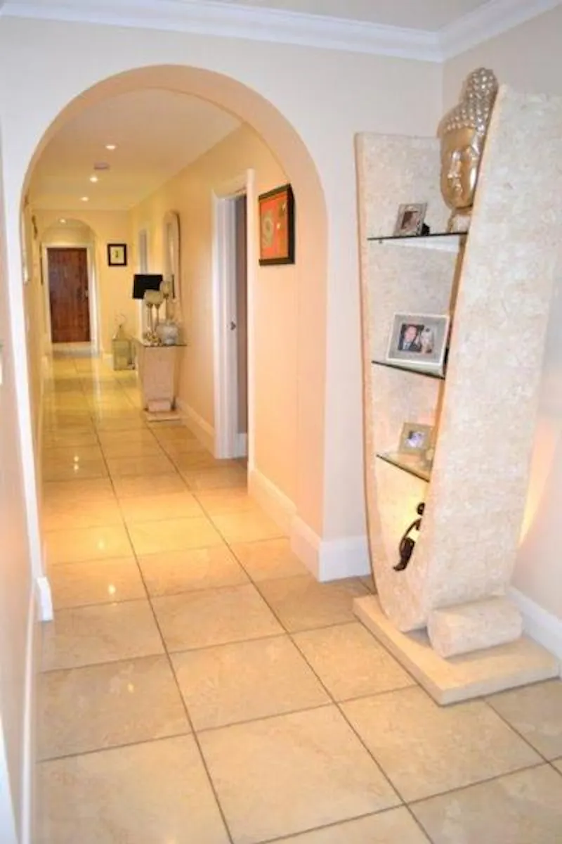 Film location D2114 in Hertfordshire (photo 15)
