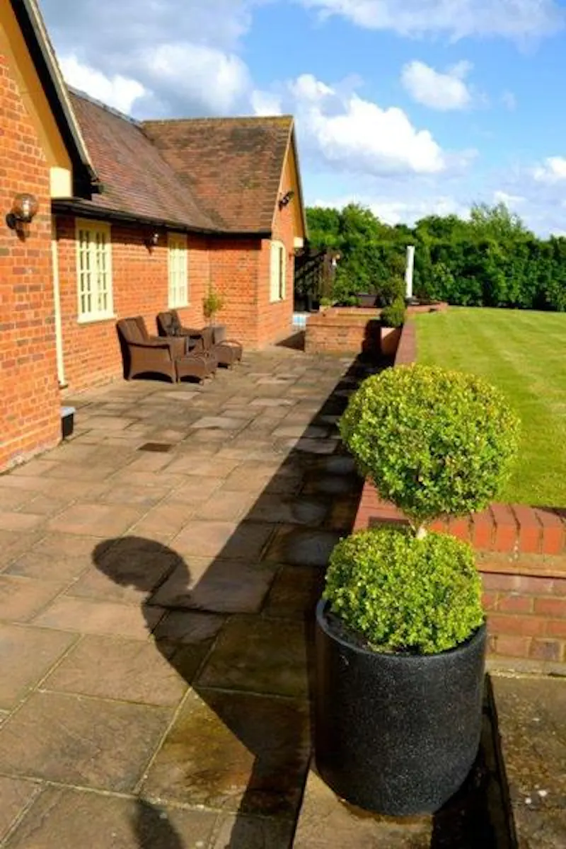 Film location D2114 in Hertfordshire (photo 22)