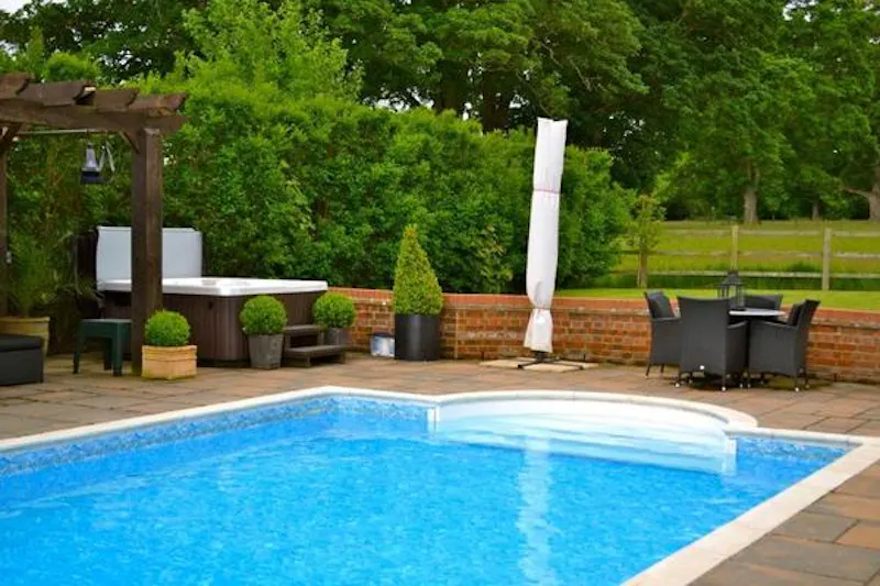 Film location D2114 in Hertfordshire (photo 27)