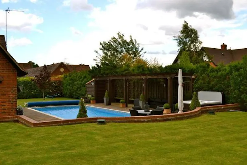 Film location D2114 in Hertfordshire (photo 31)