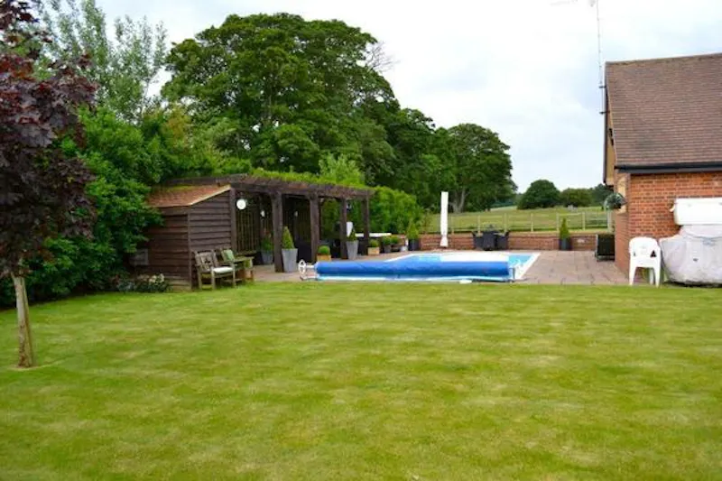 Film location D2114 in Hertfordshire (photo 32)