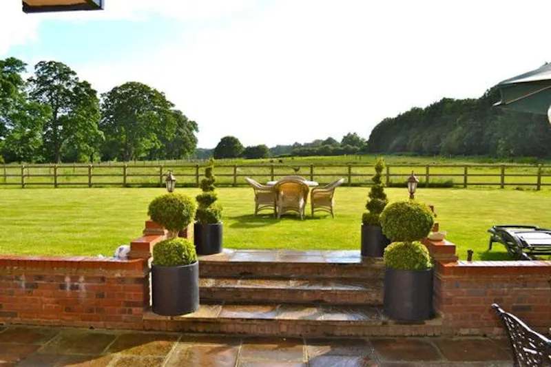 Film location D2114 in Hertfordshire (photo 33)