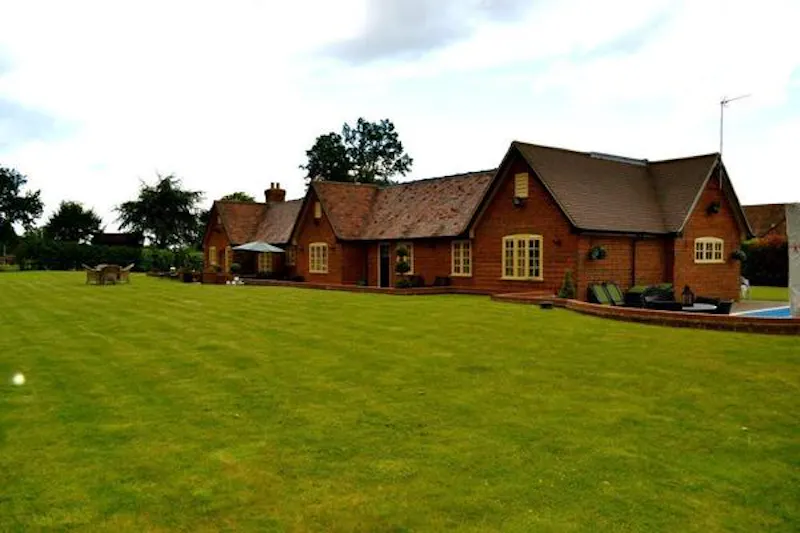 Film location D2114 in Hertfordshire (photo 36)