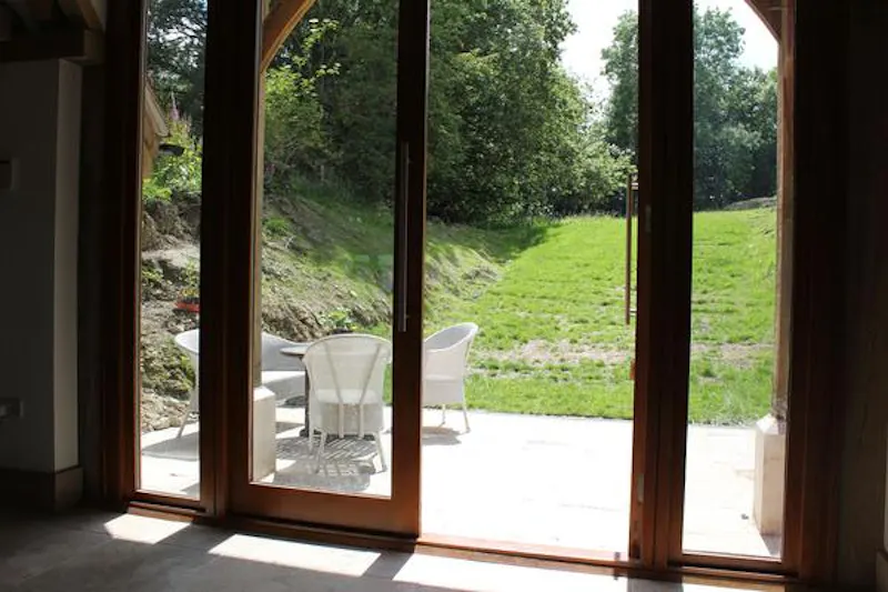 French doors at Film location L640 in Hampshire (photo 9)