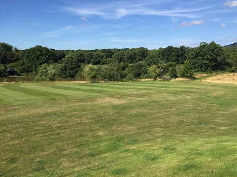 Views - country at Scenic chateau in Haslemere, A1300 (photo 18)