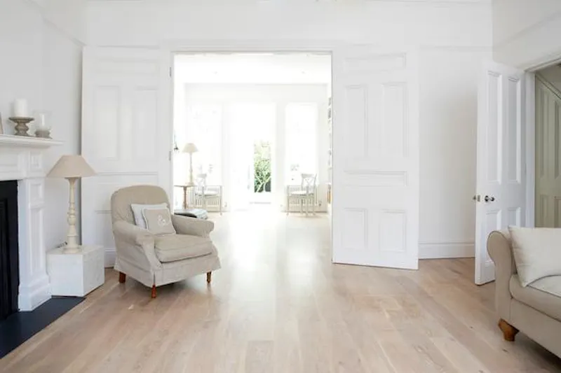 Expansive Streatham home, E377 (photo 4)