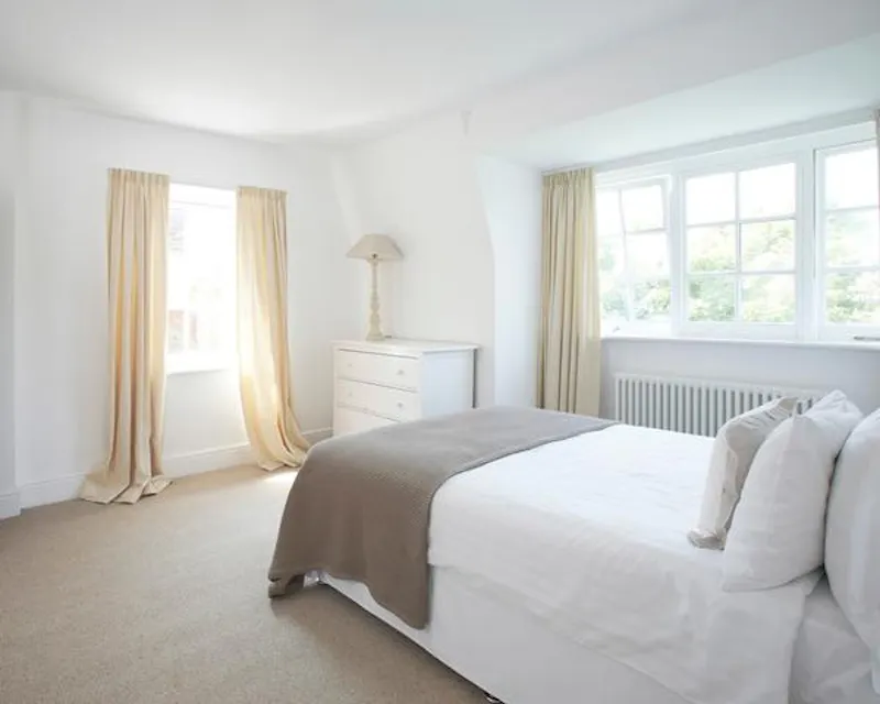 Expansive Streatham home, E377 (photo 19)