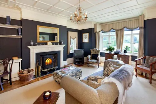 Goring-on-Thames Gothic house, G278