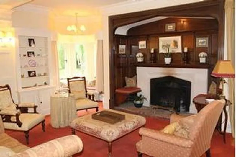 Goring-on-Thames Gothic house, G278 (photo 11)