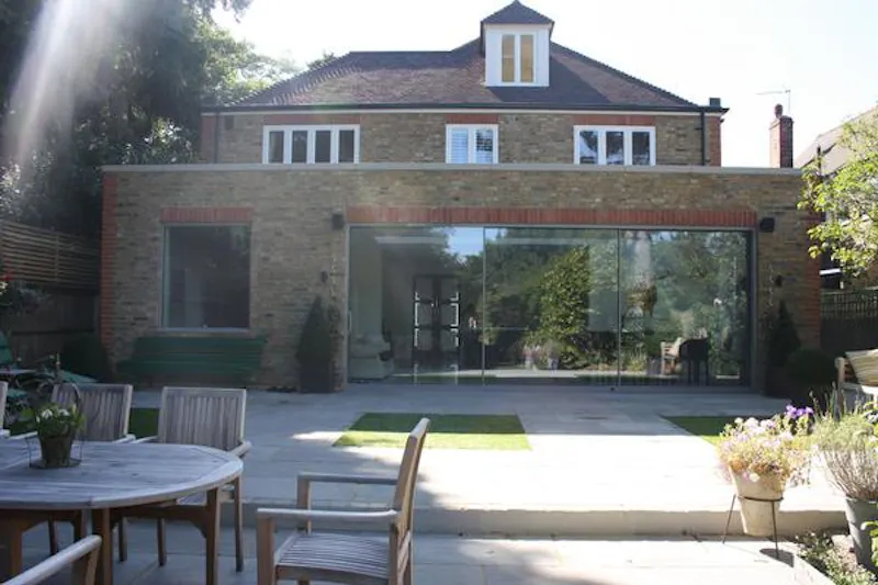 East Sheen family home, D2124 (photo 11)