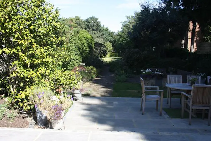 East Sheen family home, D2124 (photo 12)