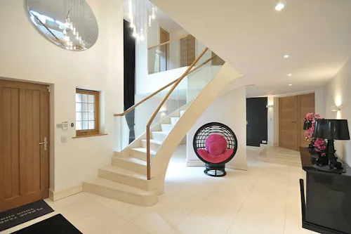 Immaculate Knutsford new-build, D2125