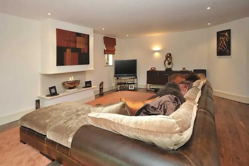 Fireplace at Immaculate Knutsford new-build, D2125 (photo 3)