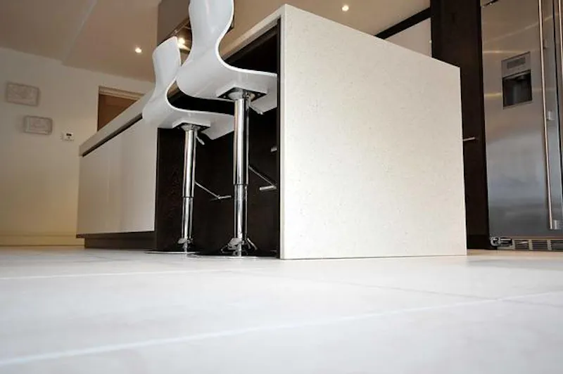 Immaculate Knutsford new-build, D2125 (photo 7)