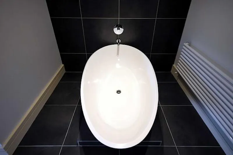 Immaculate Knutsford new-build, D2125 (photo 31)