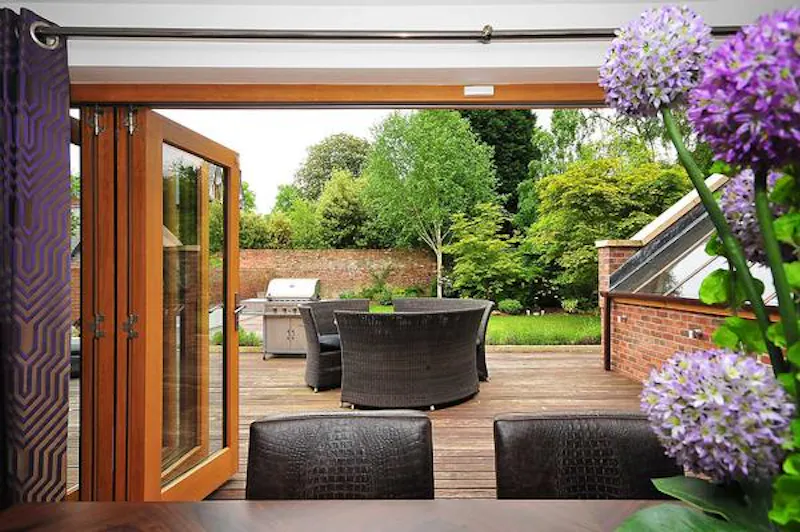 Immaculate Knutsford new-build, D2125 (photo 53)