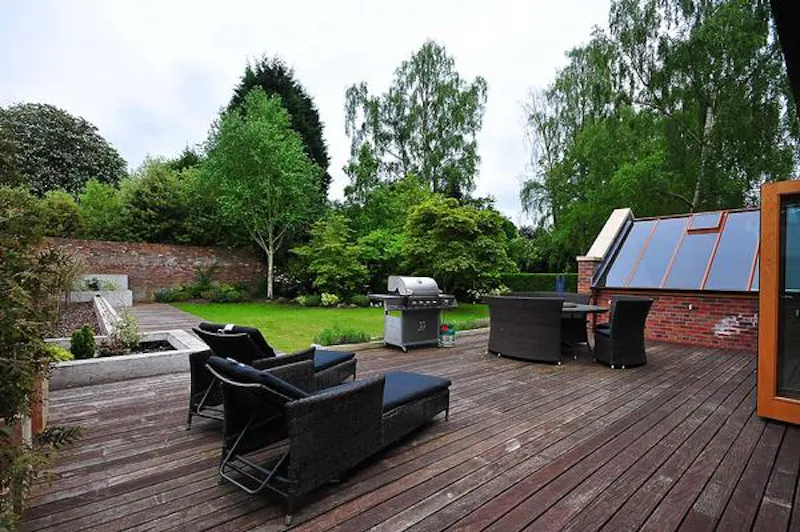 Garden at Immaculate Knutsford new-build, D2125 (photo 55)