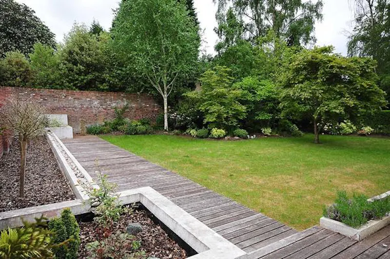 Immaculate Knutsford new-build, D2125 (photo 57)