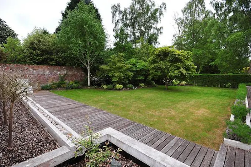 Immaculate Knutsford new-build, D2125 (photo 58)