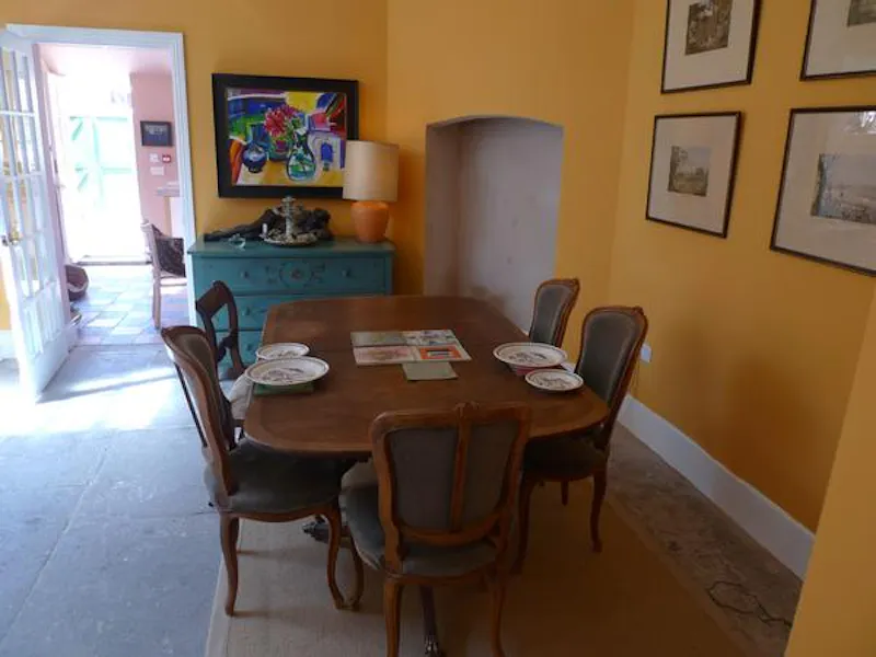 Dining room at Delighful Devon house, B1598 (photo 1)