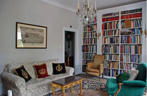 Opulent Wandsworth house, D2131