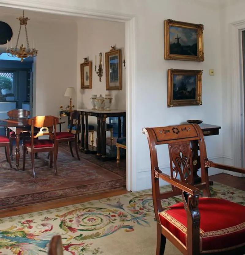Through drawing room at Opulent Wandsworth house, D2131 (photo 10)