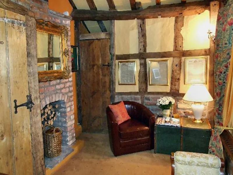 Film location C834 in Cheshire (photo 15)