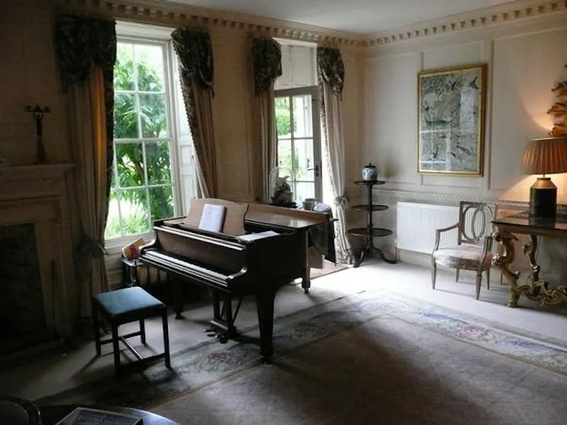 Piano at Magical Combe Valley Manor, L641 (photo 10)
