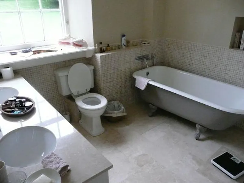 Bathroom at Magical Combe Valley Manor, L641 (photo 23)