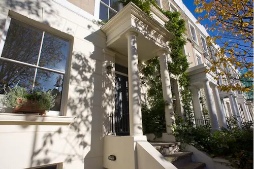 French-feel Islington house, B1601