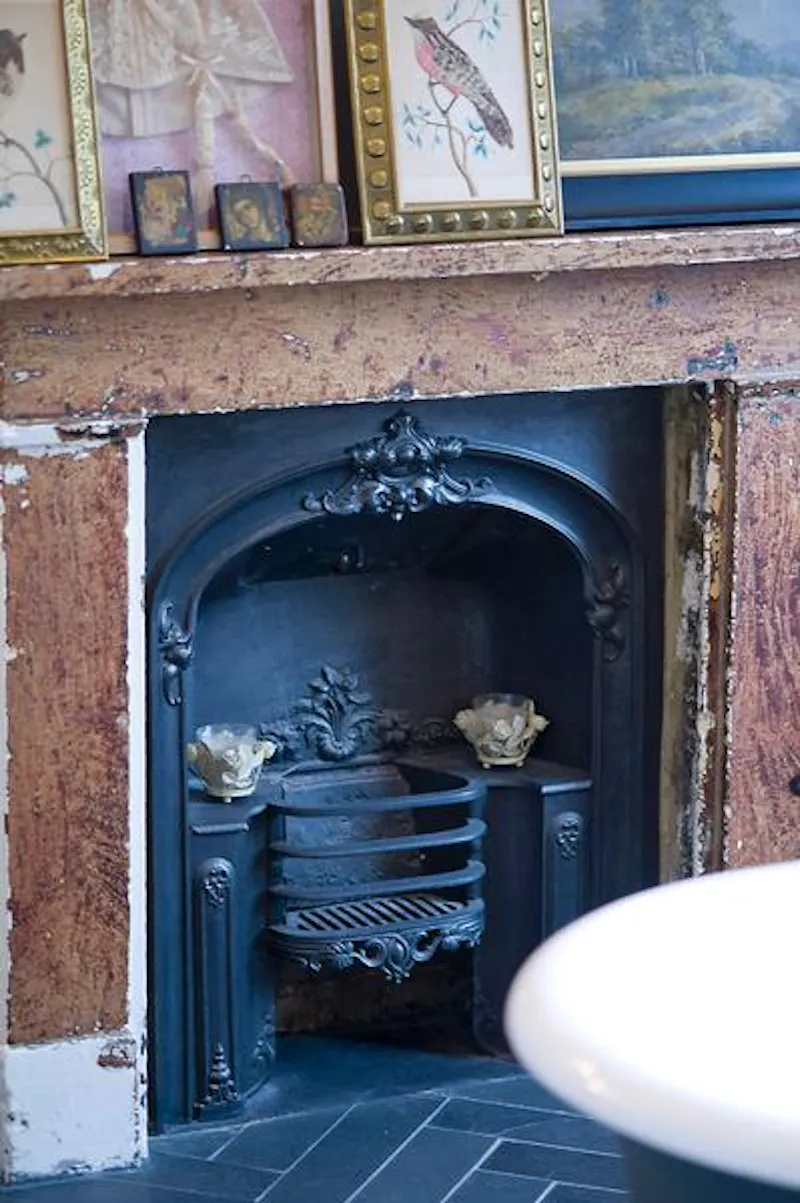 French-feel Islington house, B1601 (photo 37)