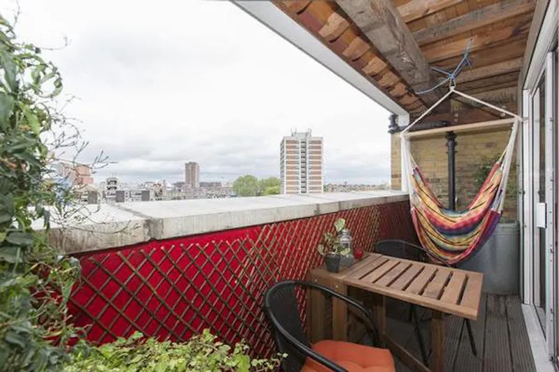 Balcony at Shoreditch split level loft, F1025 (photo 11)