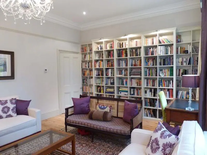 Library at Ealing family house, E380 (photo 5)