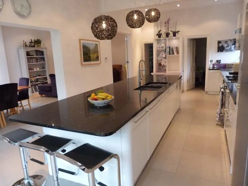 Open plan at Ealing family house, E380 (photo 8)