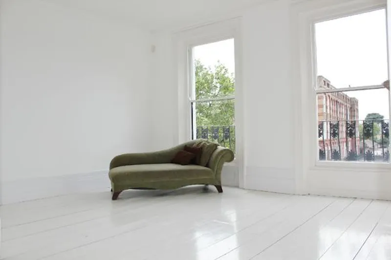 Floor - wooden at Empty Elephant and Castle house, A1304 (photo 1)