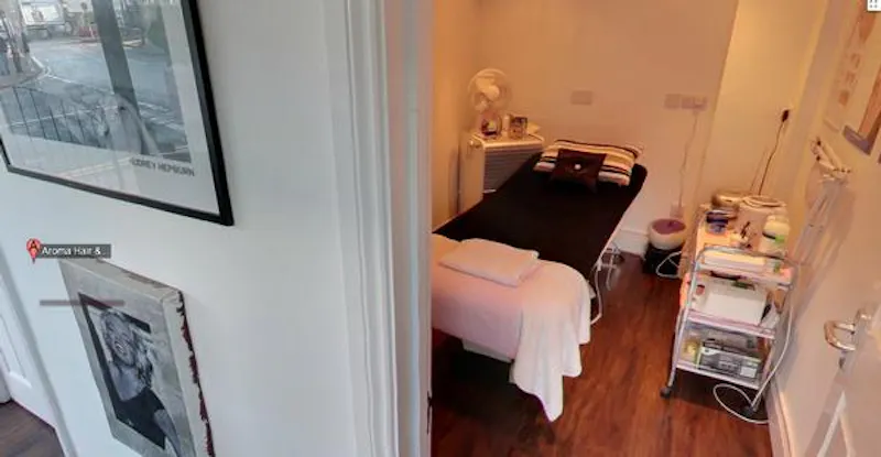 Glam Orpington hairdresser's , Q65 (photo 5)
