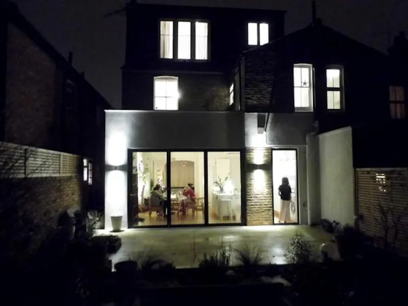 Terrace/Patio at Film location E383 in London (photo 27)