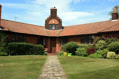 Film location, C835